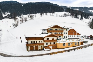 Der Bruckreiterhof direkt an der Piste vom Skigebiet Reiteralm